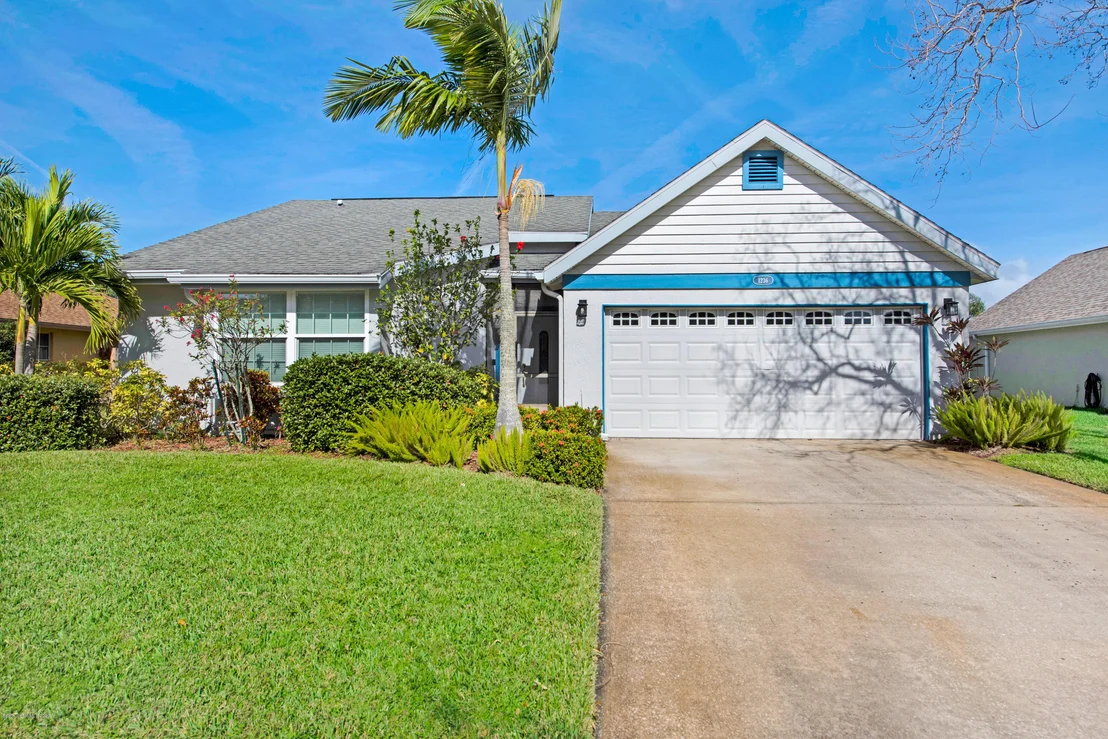 Photo of 1236 Walnut Grove Way