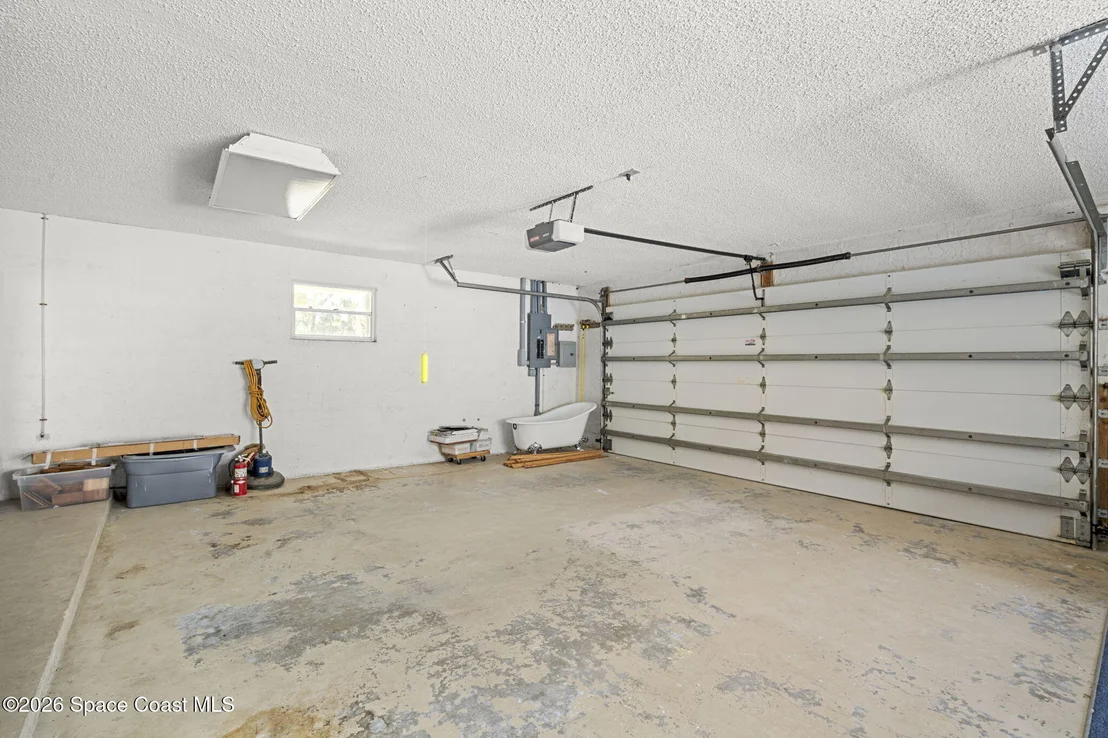 Photo of 620 W Pine Road