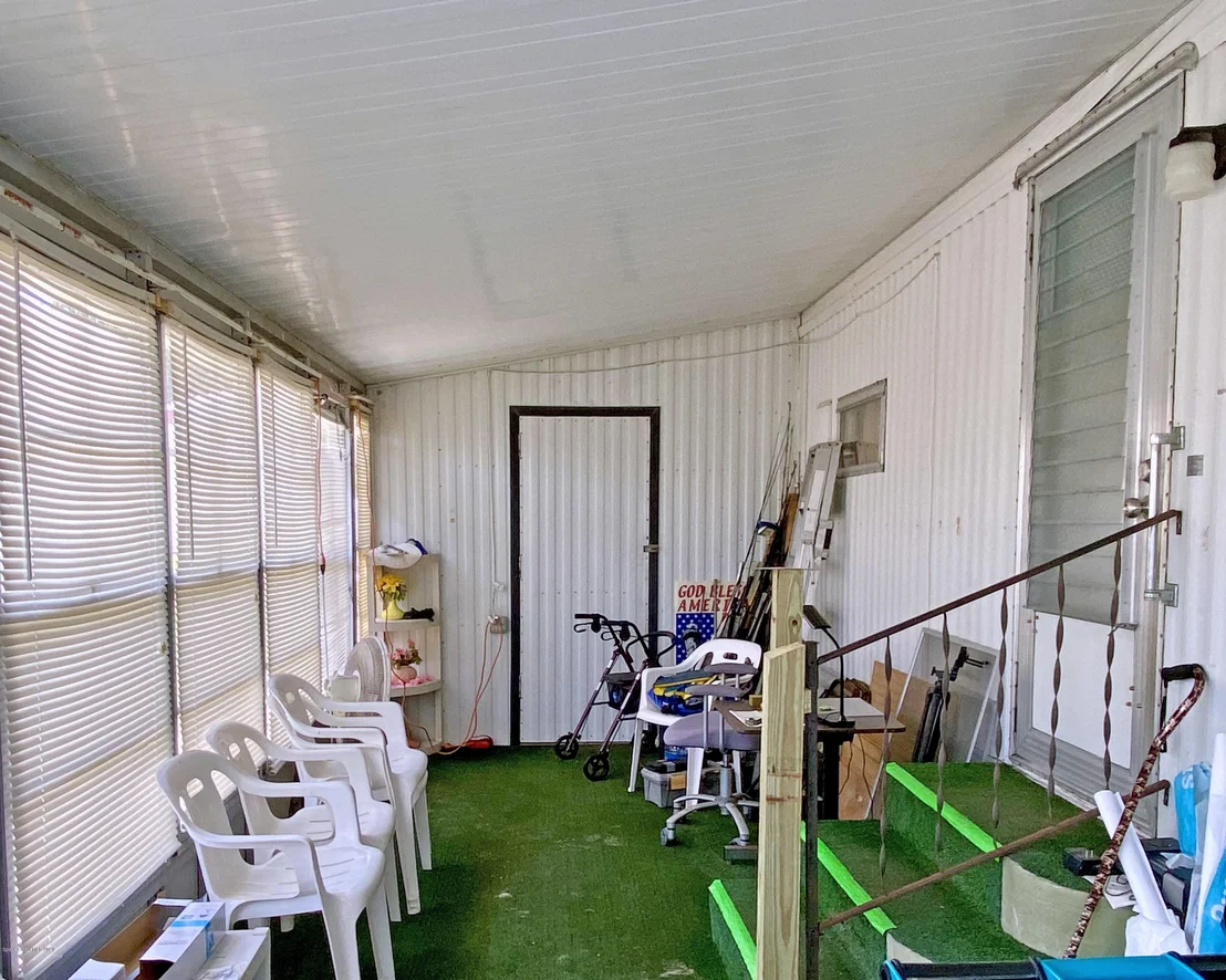 Photo of 2967 Indian River Drive NE