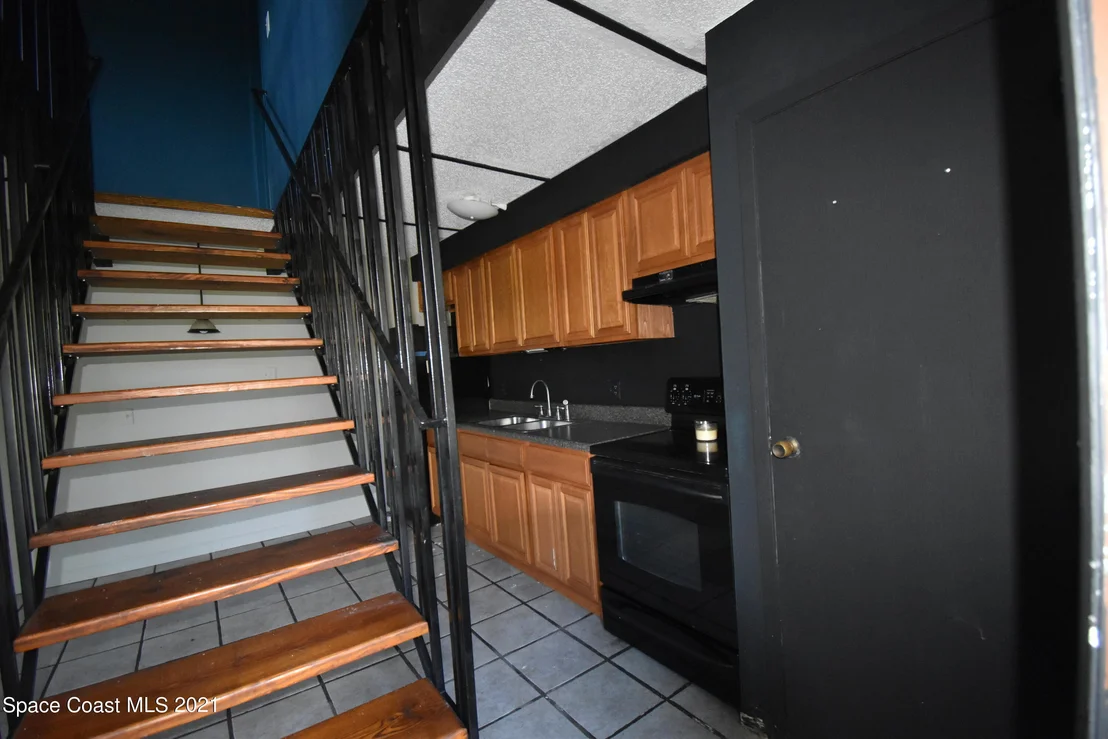 Photo of Unit 17 at 4416 Overlook Drive