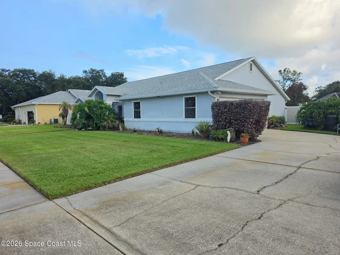 Photo of 2599 Senator Way