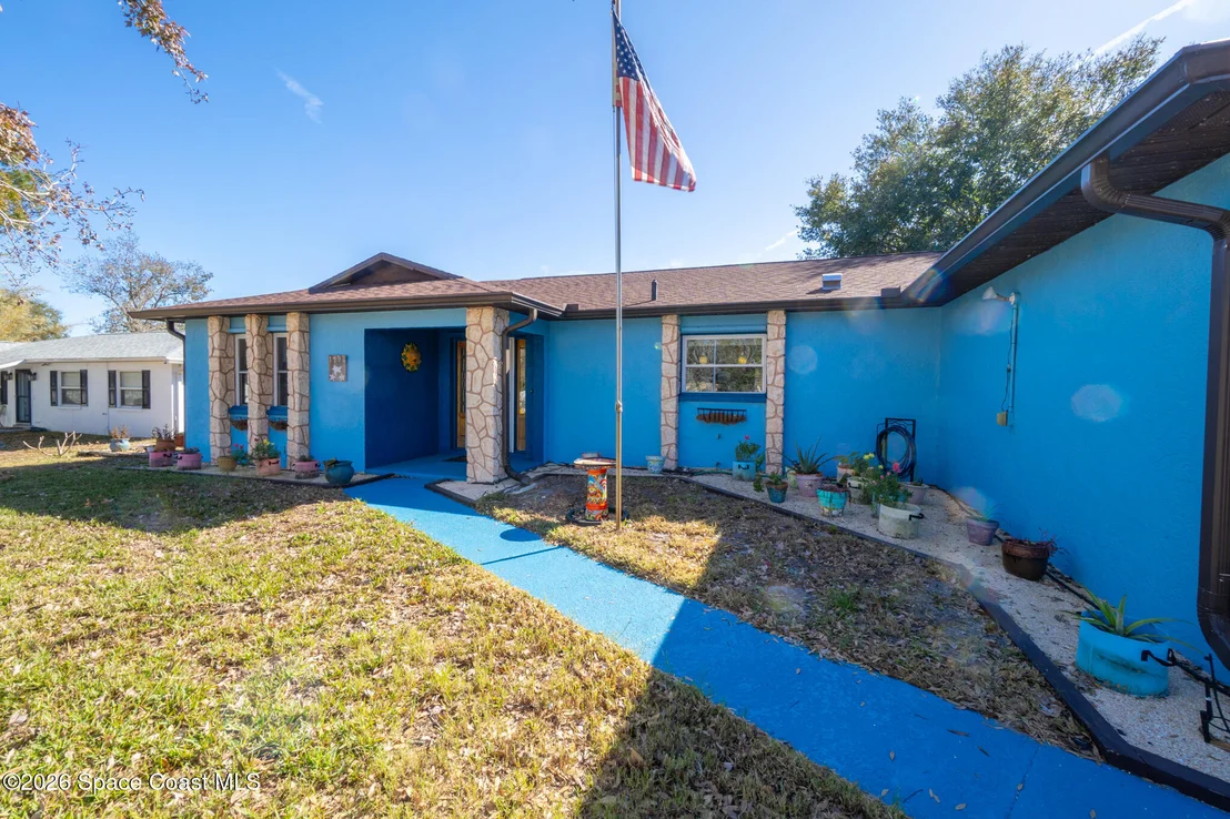 Photo of 1497 Hendren Drive
