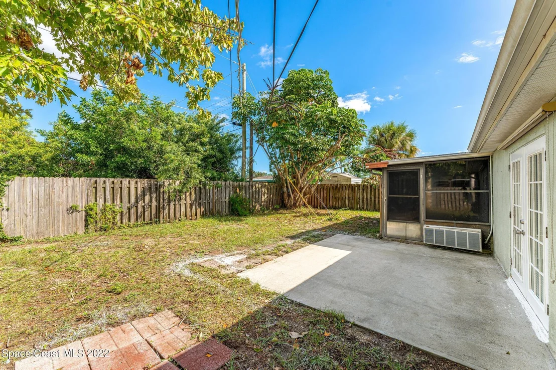 Photo of 2558 Sadler Lane