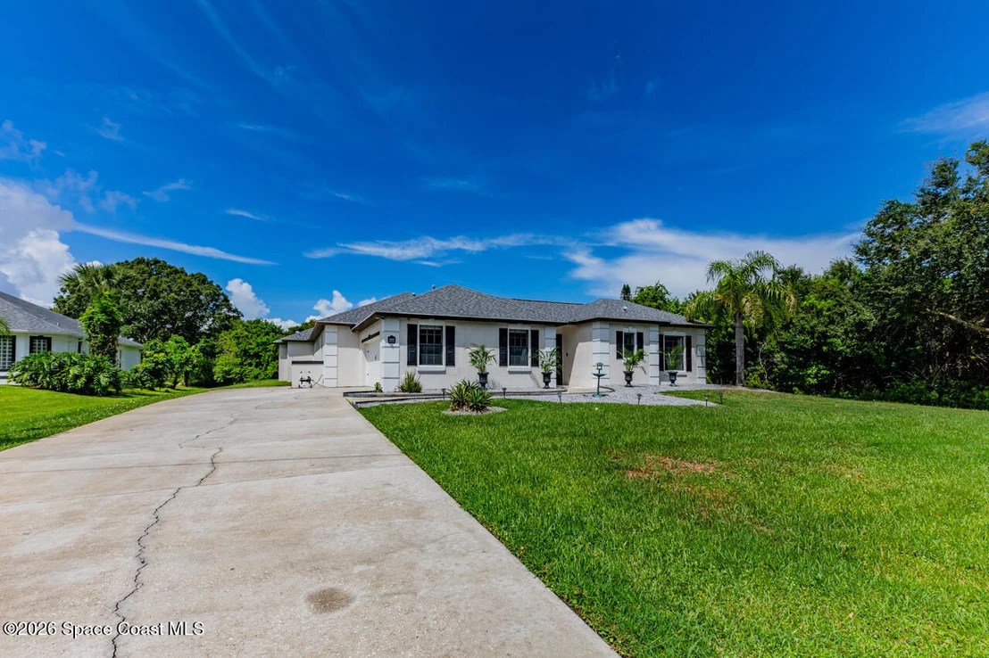 Photo of 4508 Canard Road