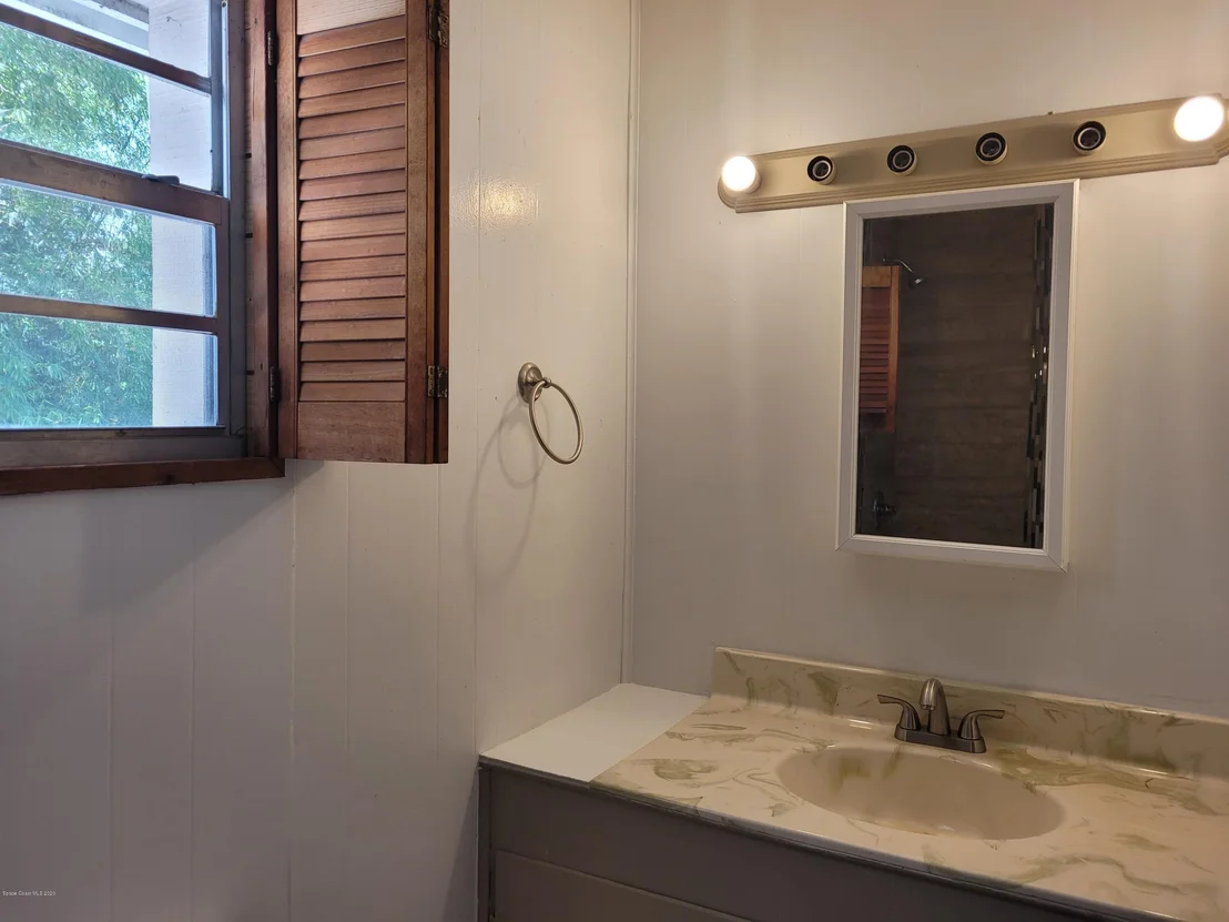 Photo of 351 Pine Avenue