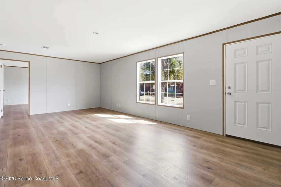 Photo of 6989 Dahlia Drive