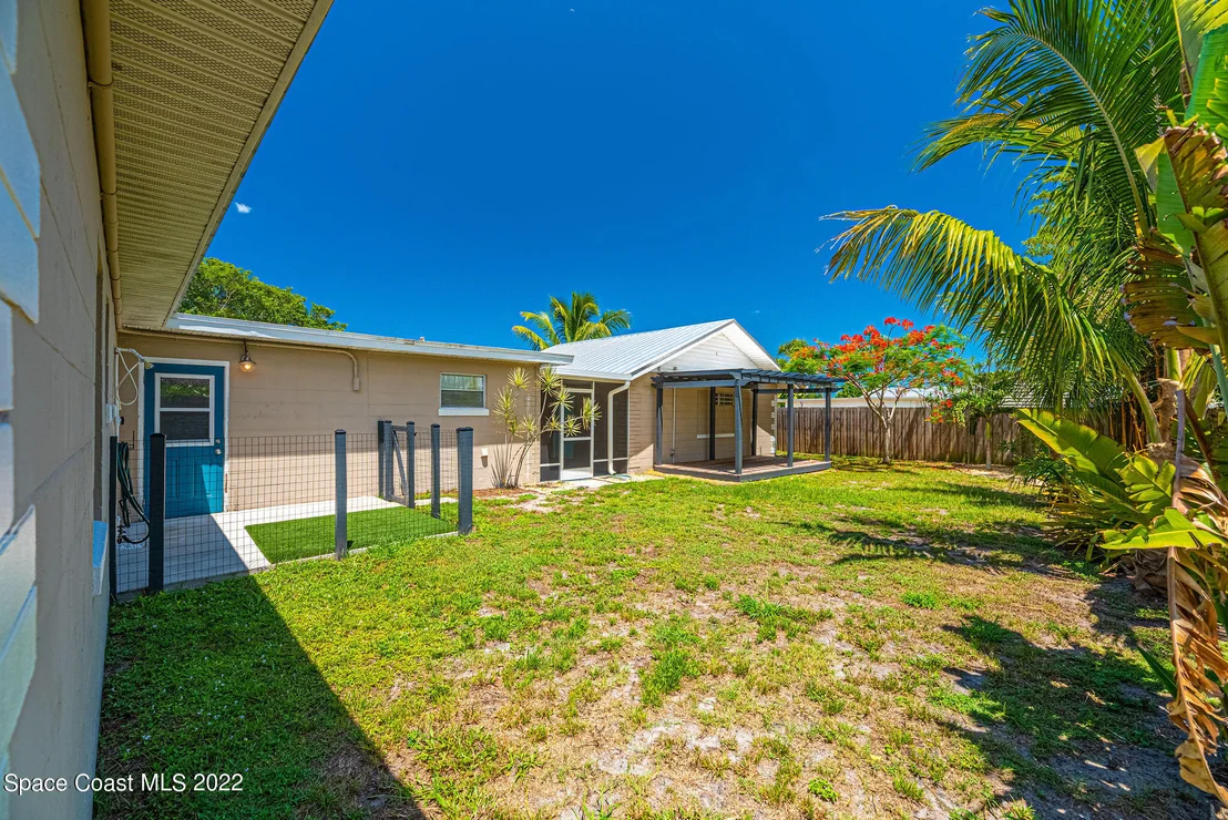 Photo of 323 Tulip Lane