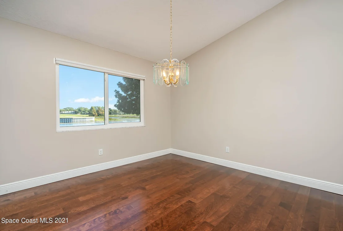 Photo of 1129 Continental Avenue