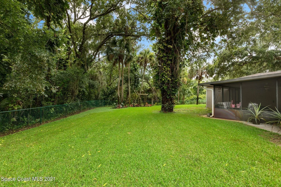 Photo of 2412 Devonswood Road