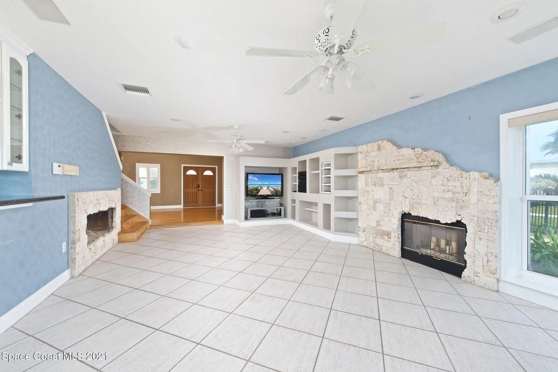 Photo of 2055 N Highway A1a