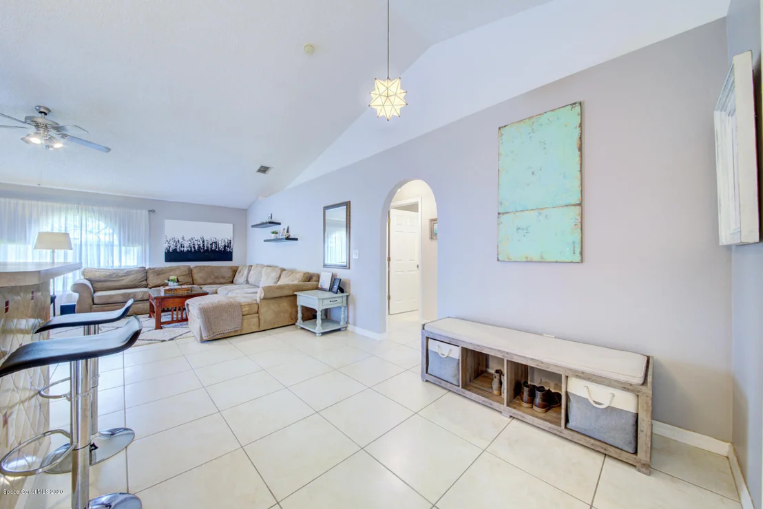 Photo of 2380 High Ridge Road