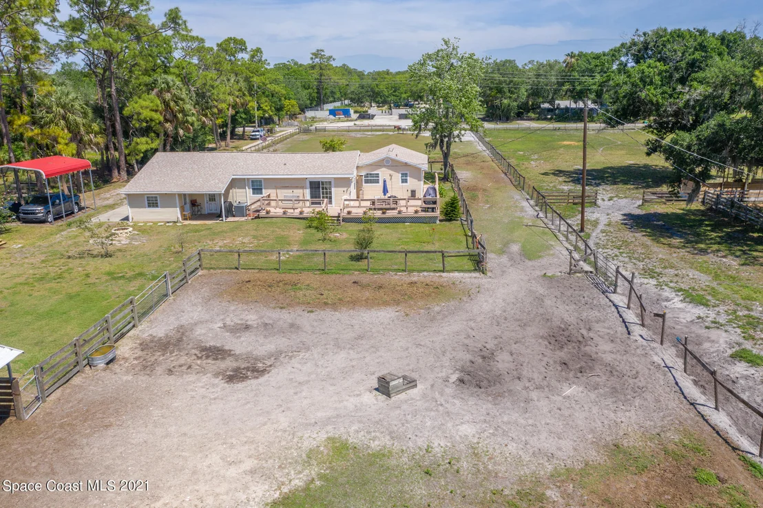 Photo of 3635 Hield Road