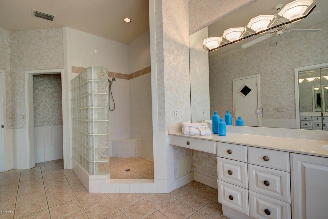 Photo of 812 Sanderling Drive