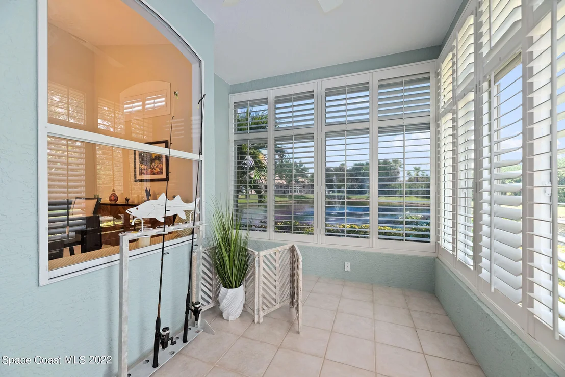Photo of 557 Willis Way