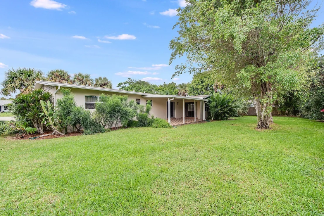 Photo of 307 Hibiscus Trail
