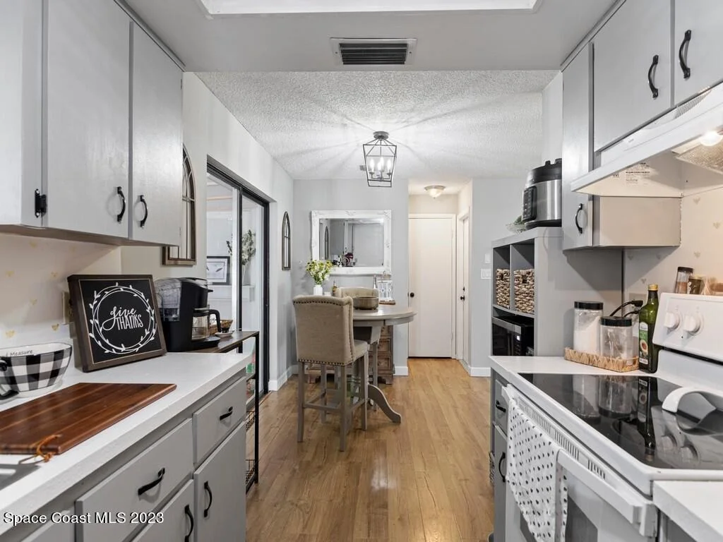Photo of 2245 4th Place