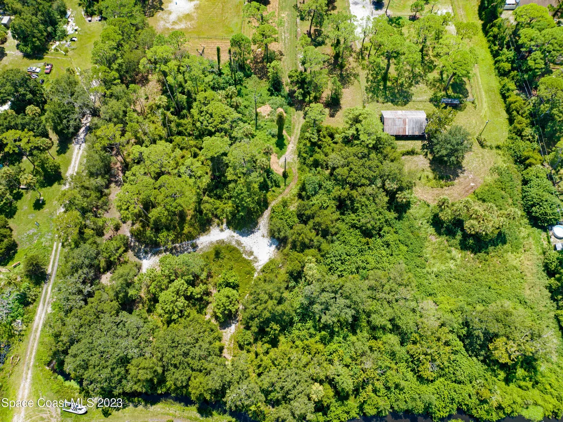 Photo of 2150 Lake Drive
