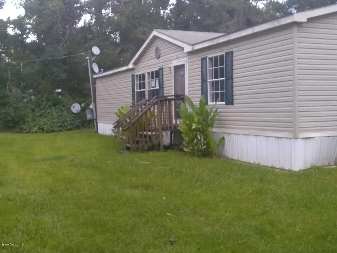Photo of 121 Pine Crest Circle