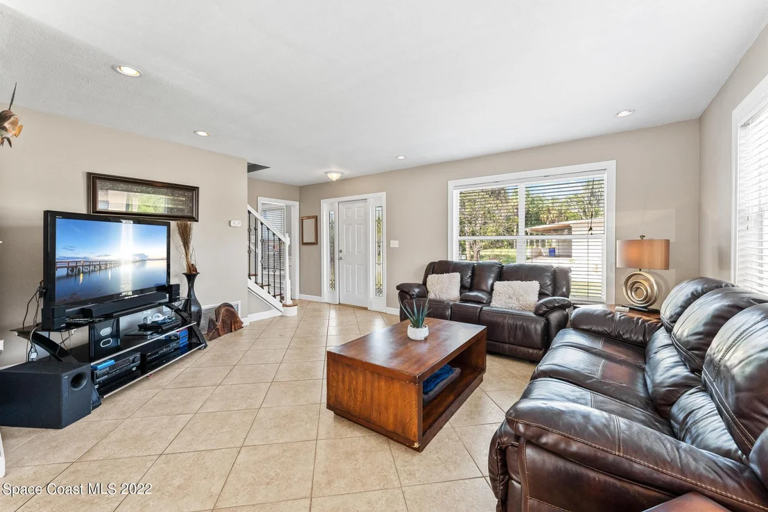 Photo of 49 Knollwood Drive