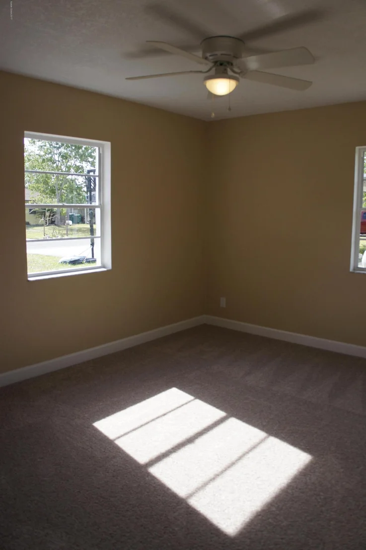 Photo of 1716 Park Avenue