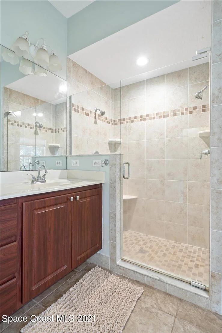 Photo of 772 Lake Drive