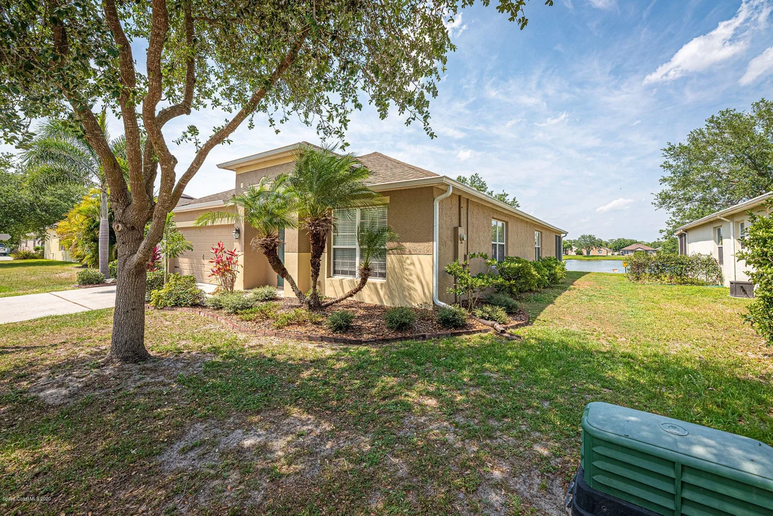 Photo of 851 Cressa Circle
