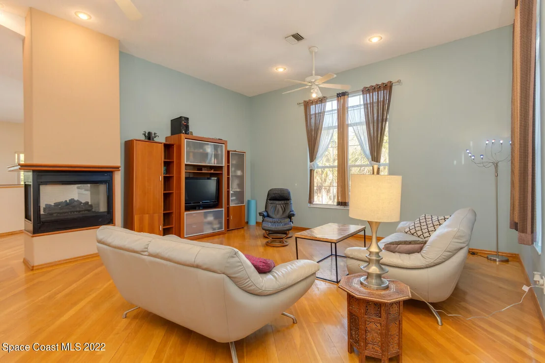 Photo of 536 Sunset Boulevard