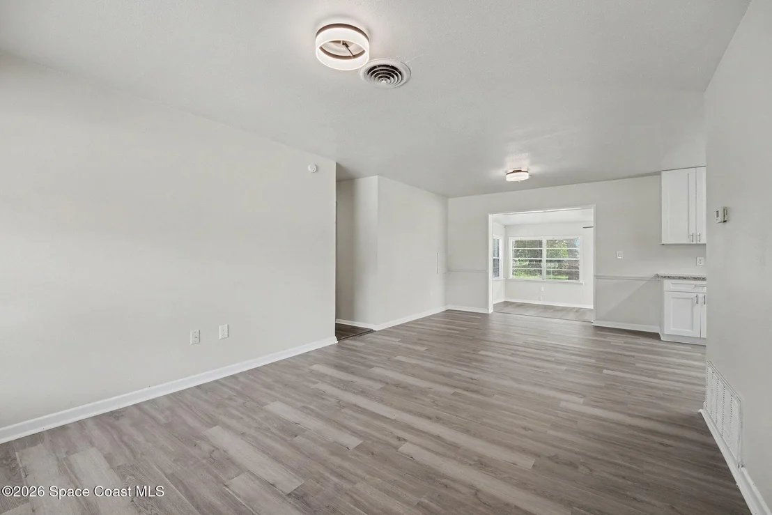 Photo of 1021 Bernice Road