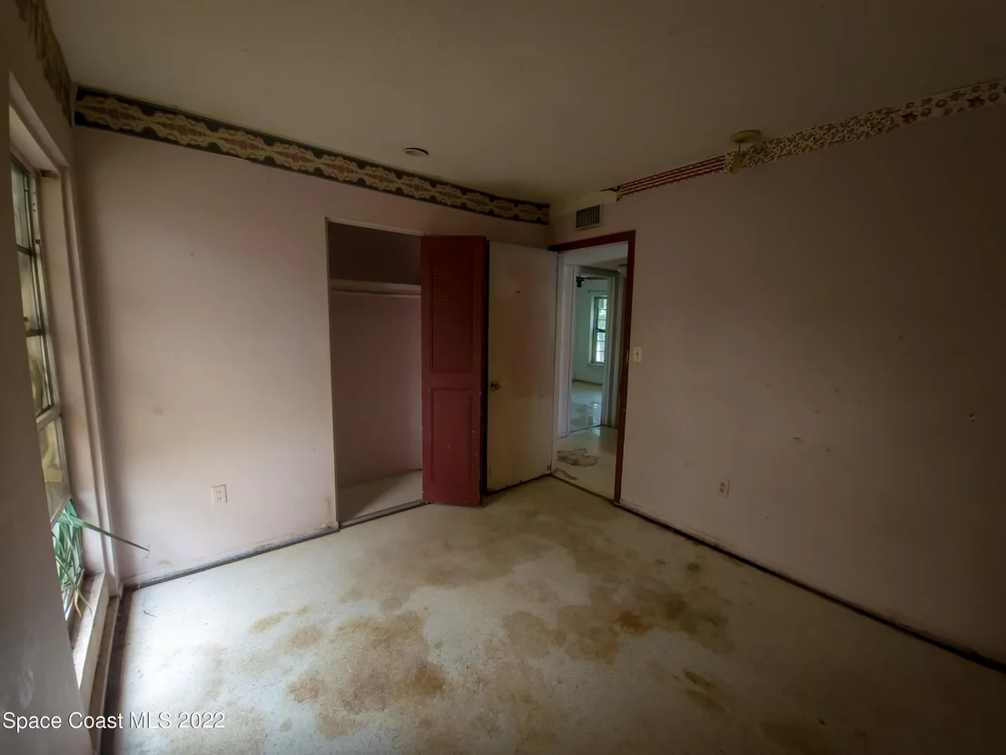 Photo of 3048 Rowe Street NE