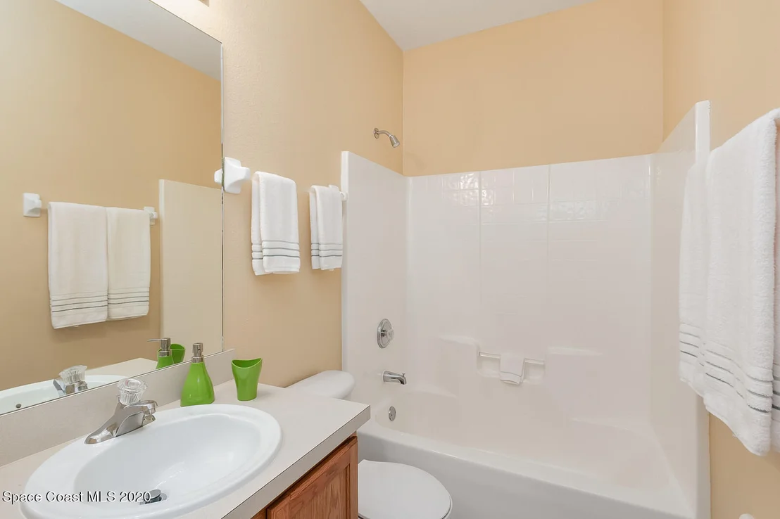 Photo of 957 Riviera Point Drive