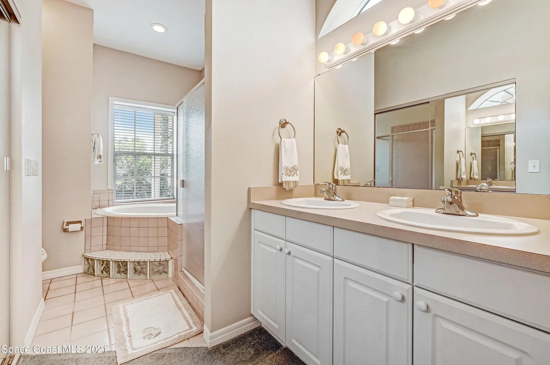 Photo of 2330 Stonebridge Drive