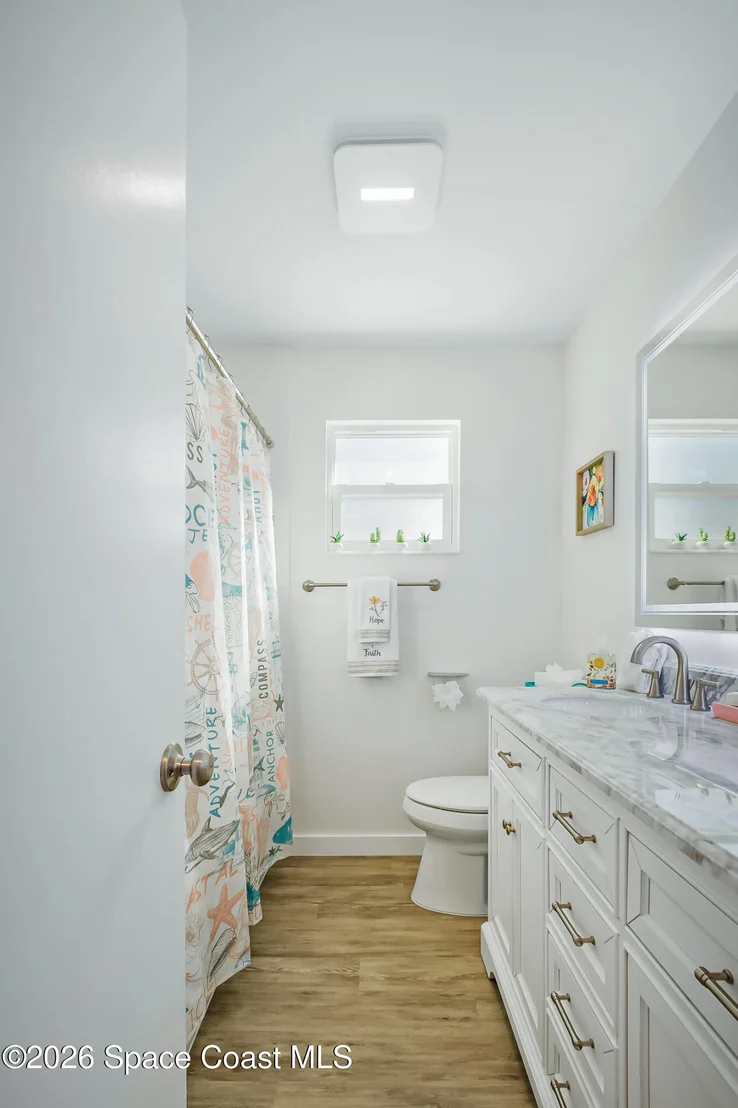 Photo of 557 Ixora Drive