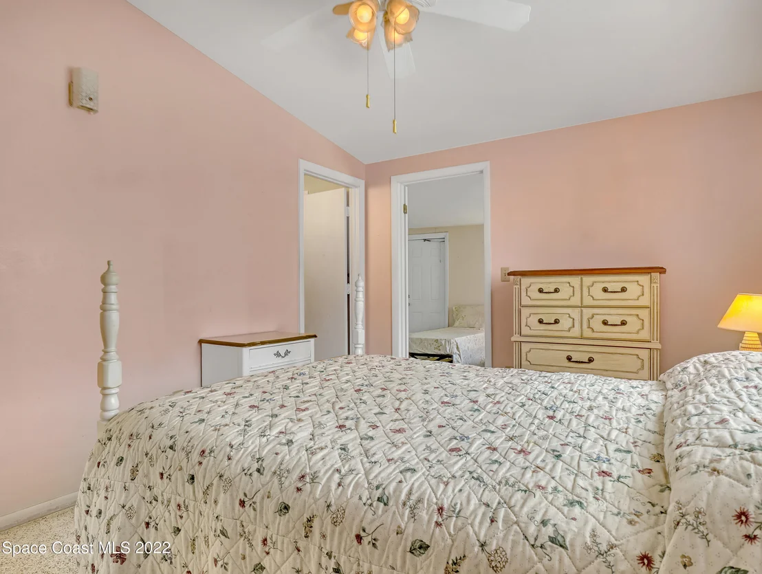 Photo of 1079 Cable Lane NE