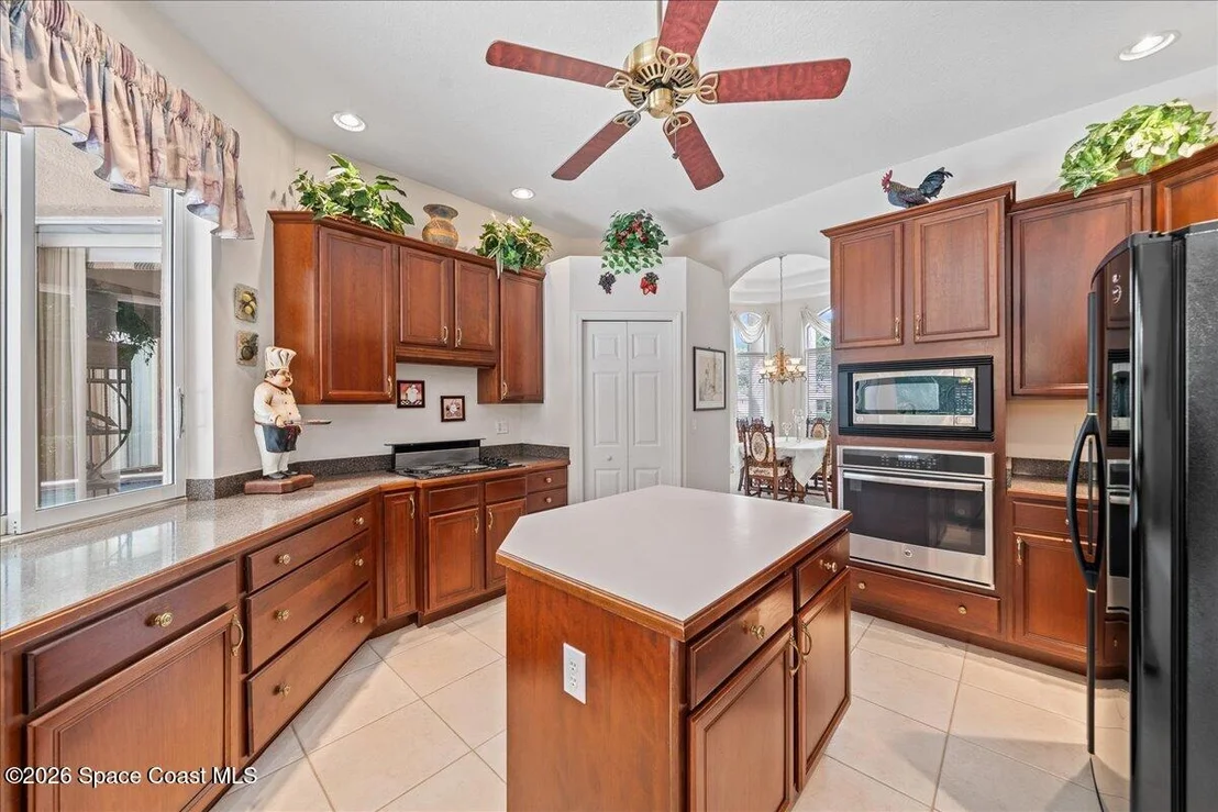 Photo of 4693 Canard Road