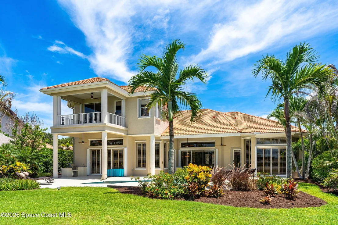 Photo of 242 Flanders Drive