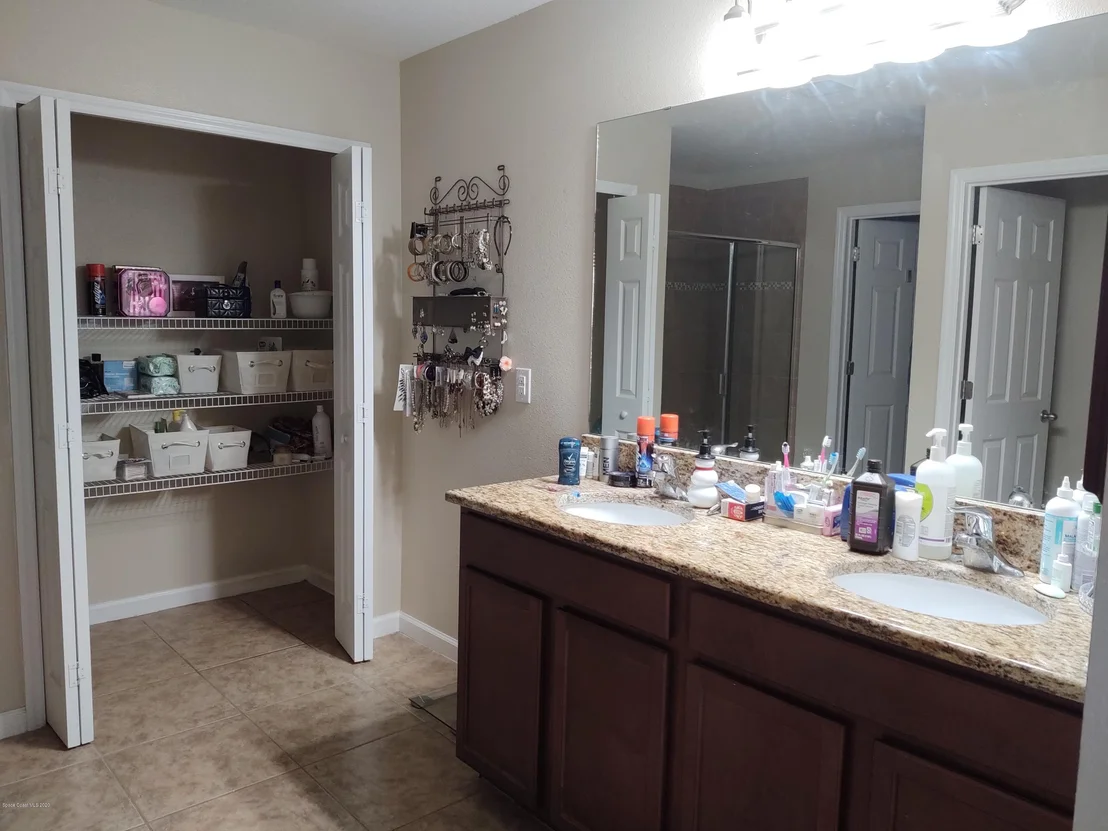 Photo of 1516 Litchfield Drive