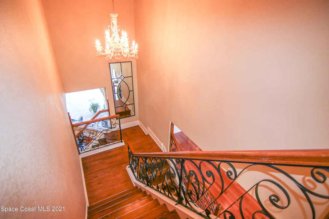 Photo of 228 Mclean Point