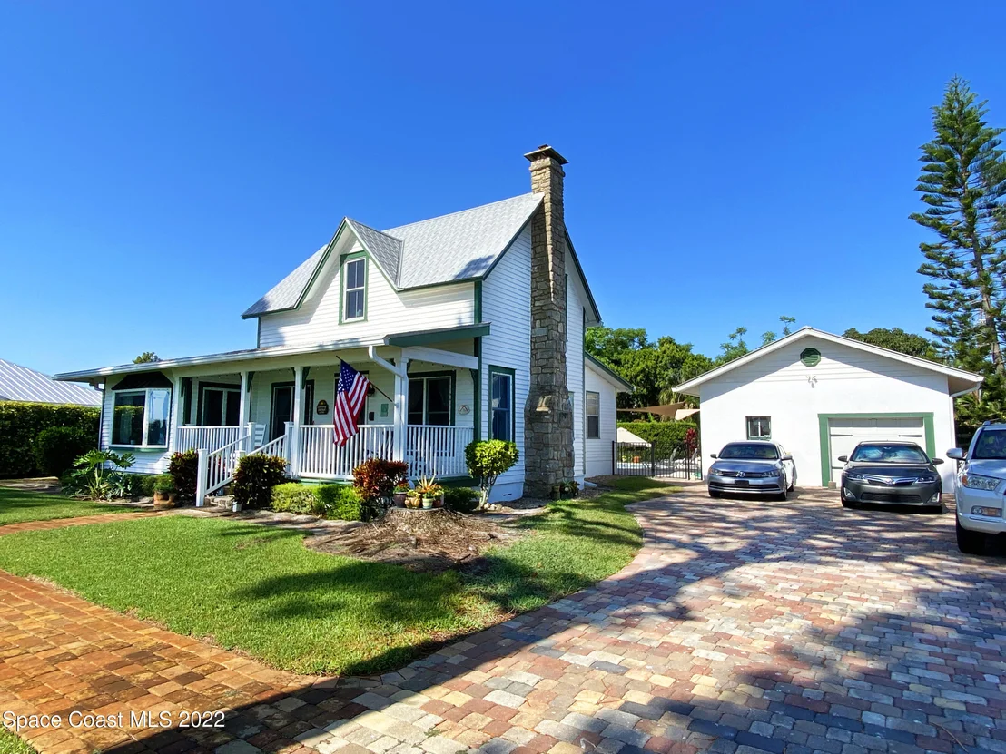 Photo of 1935 Rockledge Drive