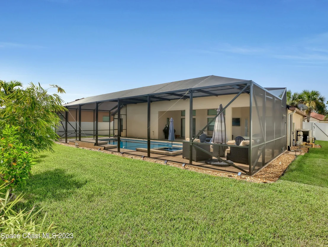Photo of 1539 Outrigger Circle