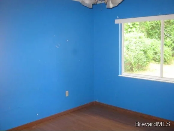 Photo of 7081 Bayfront