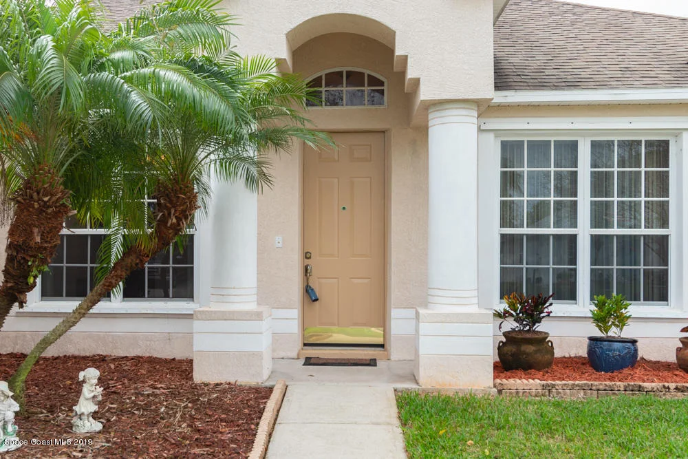 Photo of 1450 Whitman Drive