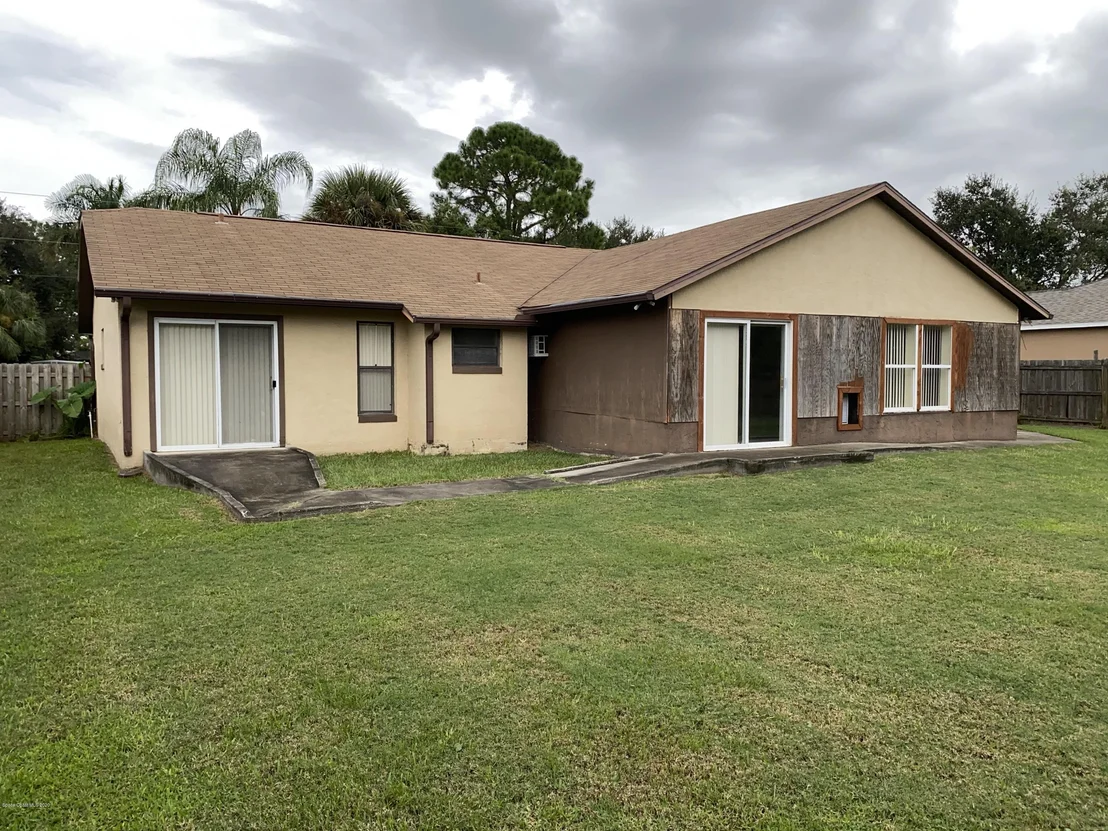 Photo of 5221 Carrick Road