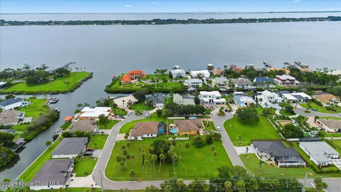 Photo of 505 Topsail Drive