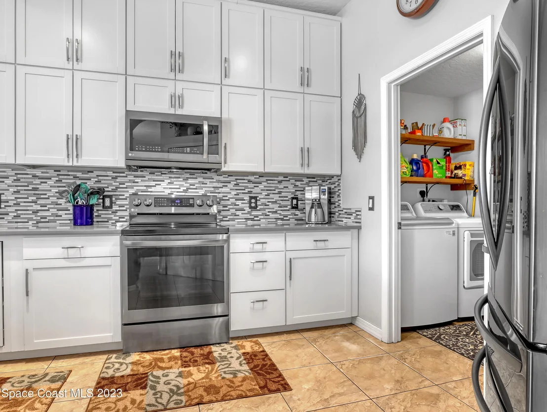 Photo of 5145 Palm Drive