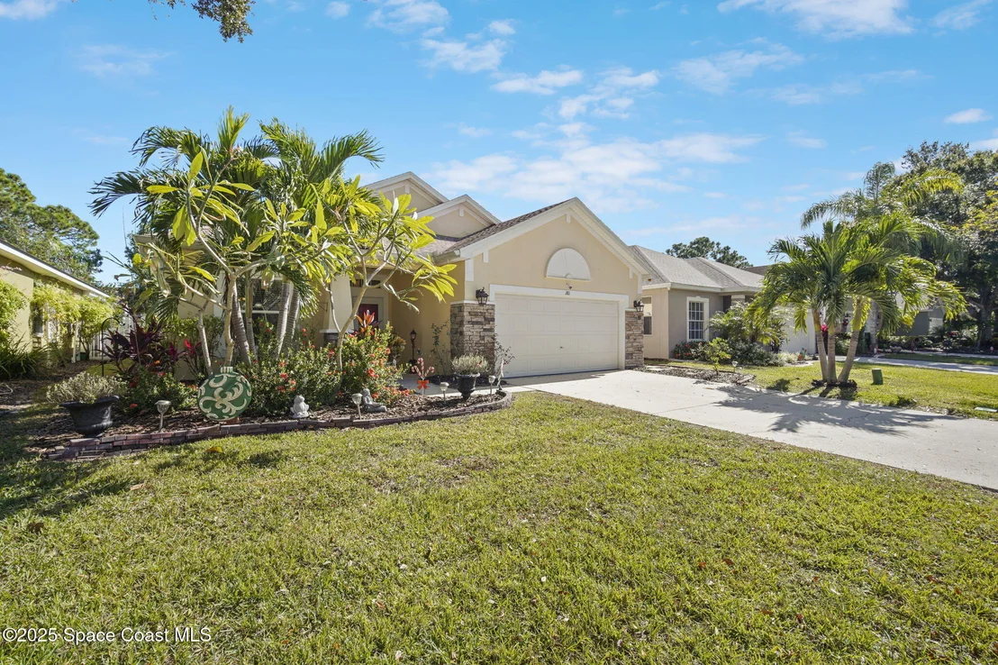 Photo of 381 Waterside Circle
