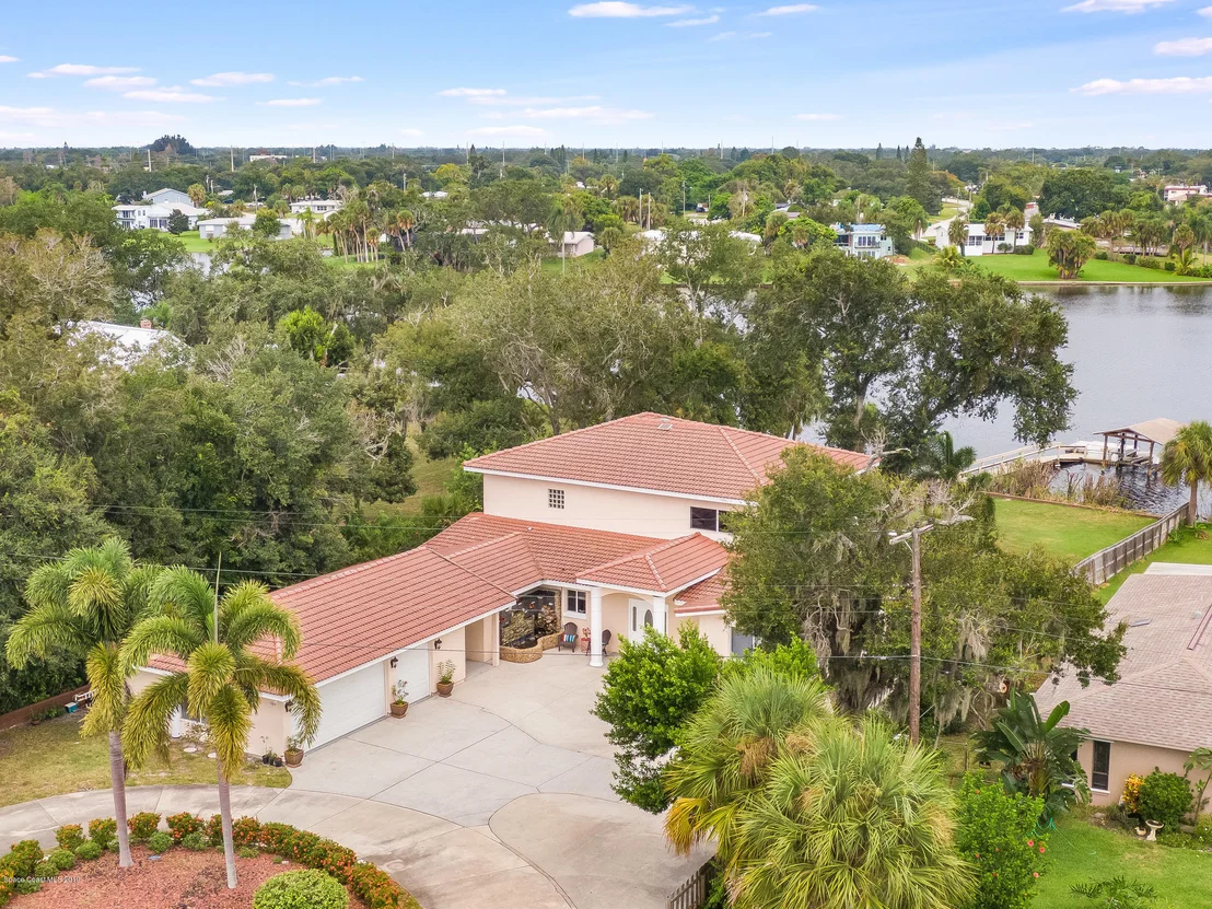 Photo of 984 Placid Drive