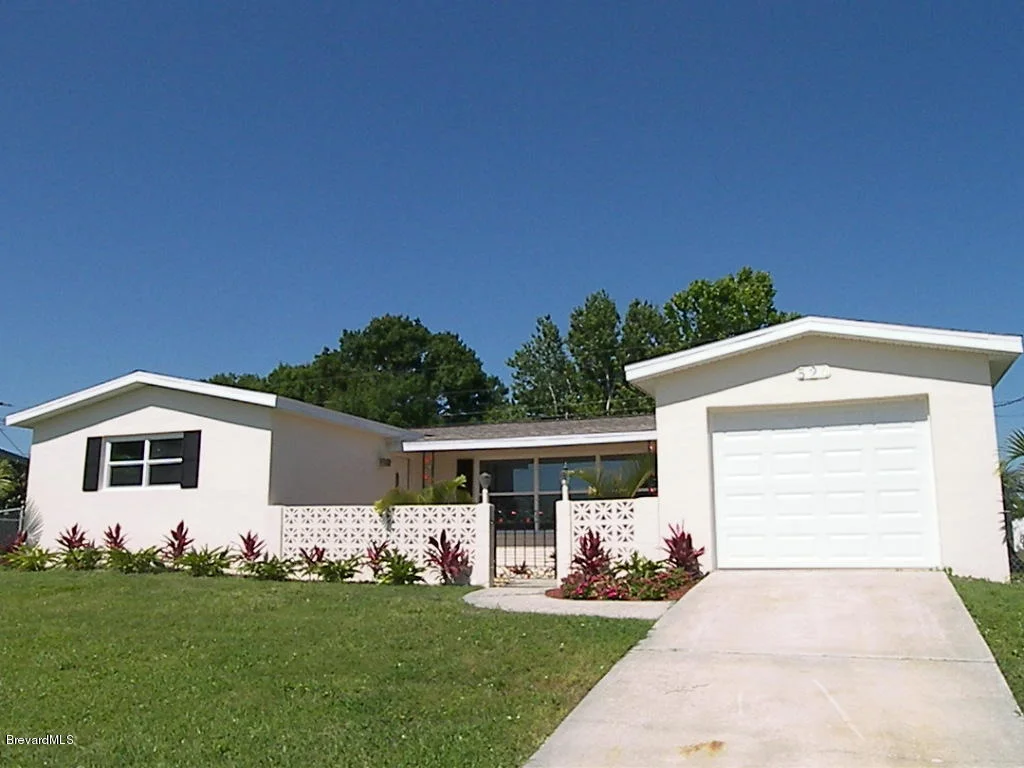 Photo of 524 E Ford Circle