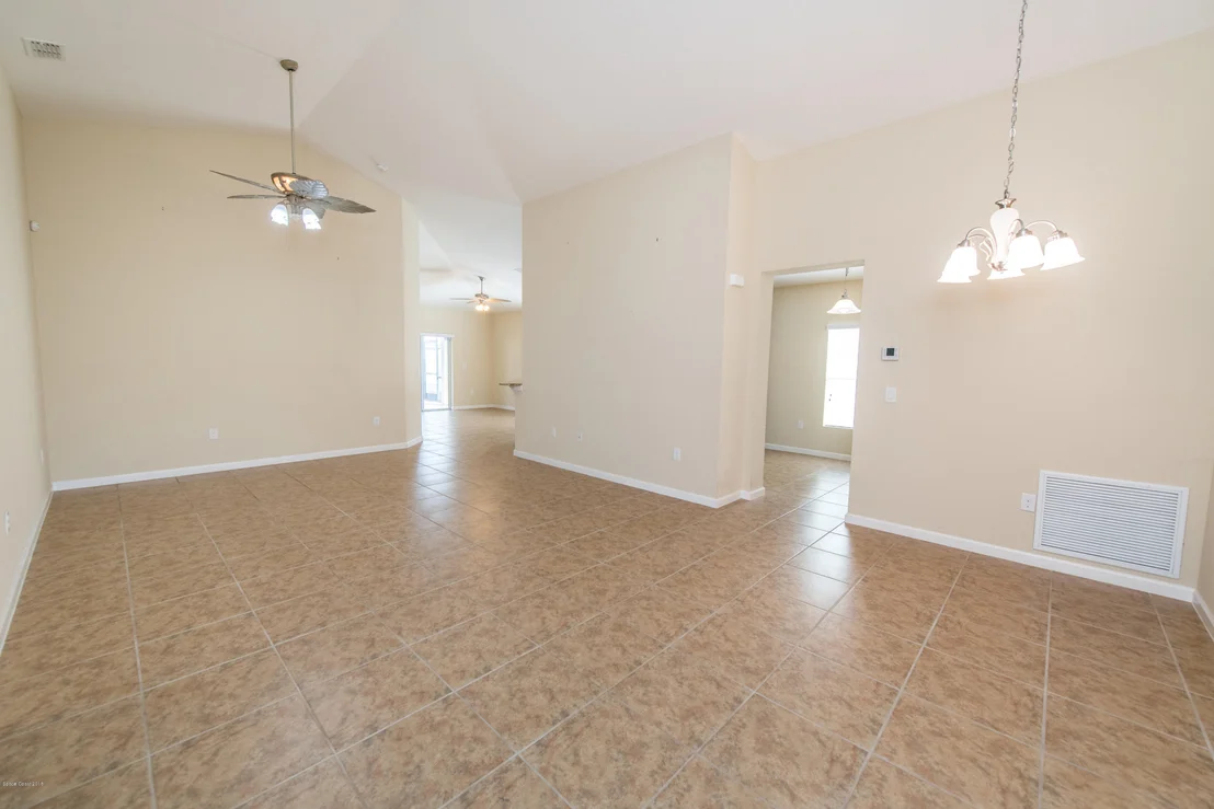Photo of 1320 Corbett Lane