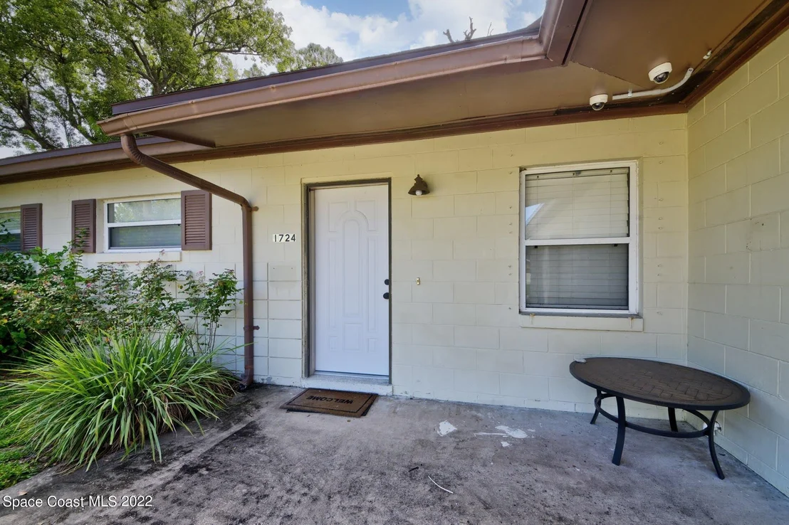 Photo of 1724 Golfview Drive