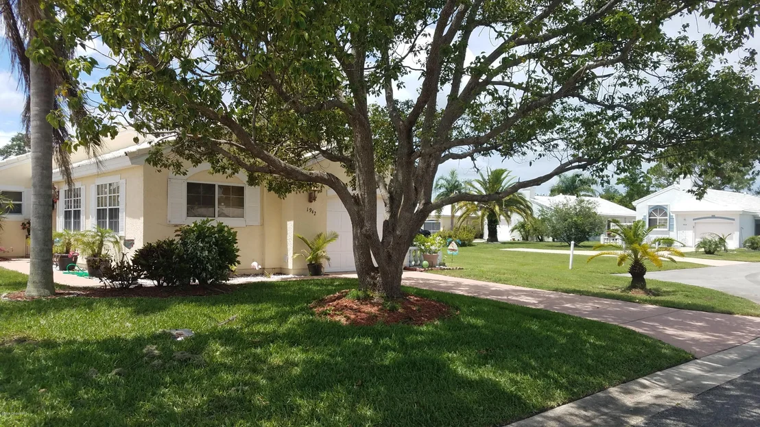 Photo of 1942 Elderberry Court NE